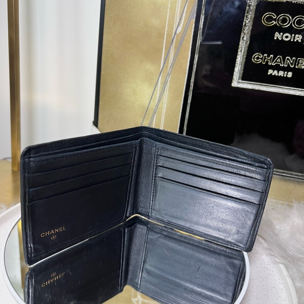 Chanel Diamond Stitch Lambskin Men’s Bifold Wallet - Picture 2 of 5